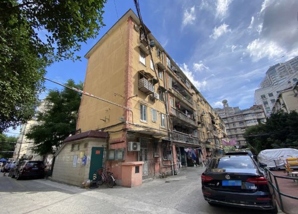 炒股股票配资官网 “再也不用排队上厕所挤厨房了！”零陵路旧住房成套改造开工